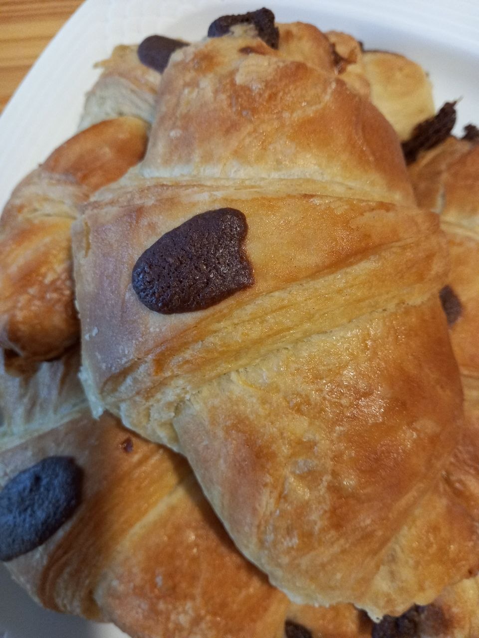 Schokoladen-Croissant - fluffig - schokoladig - koestlich