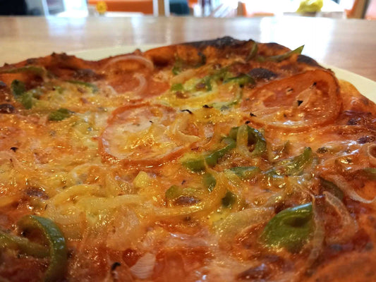 Pizza - vegetariana - casera - hecha a mano
